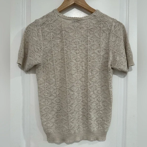 Vintage D’Allaird’s Made In Canada Cream V-Neck Short Sleeve Sweater - Picture 6 of 10